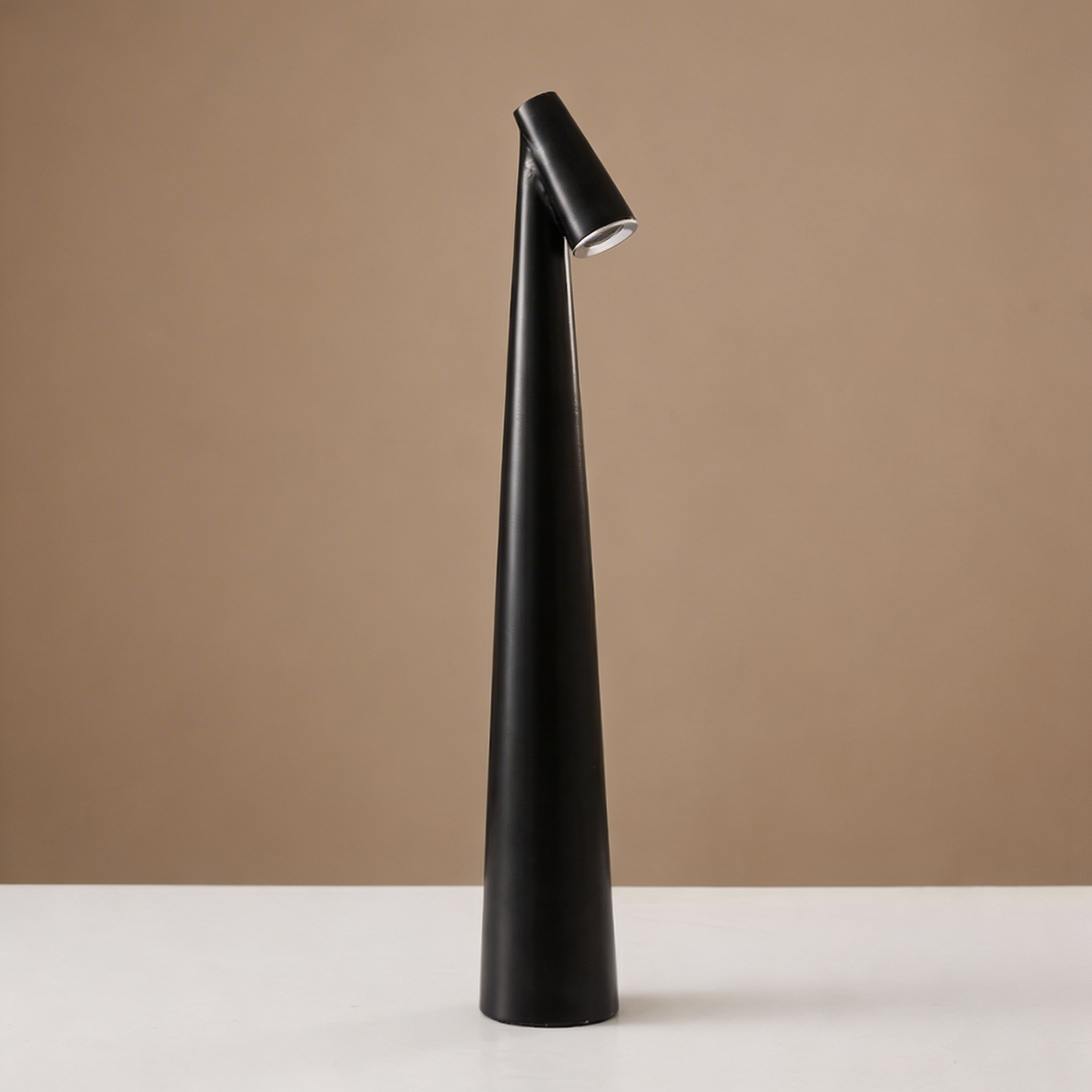 Lumina Table Lamp – Minimalist Modern Design